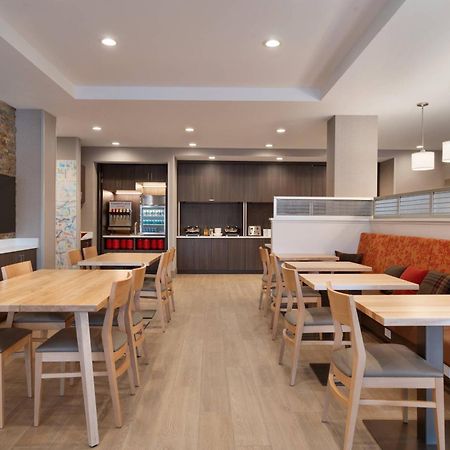 Towneplace Suites By Marriott ローガン エクステリア 写真