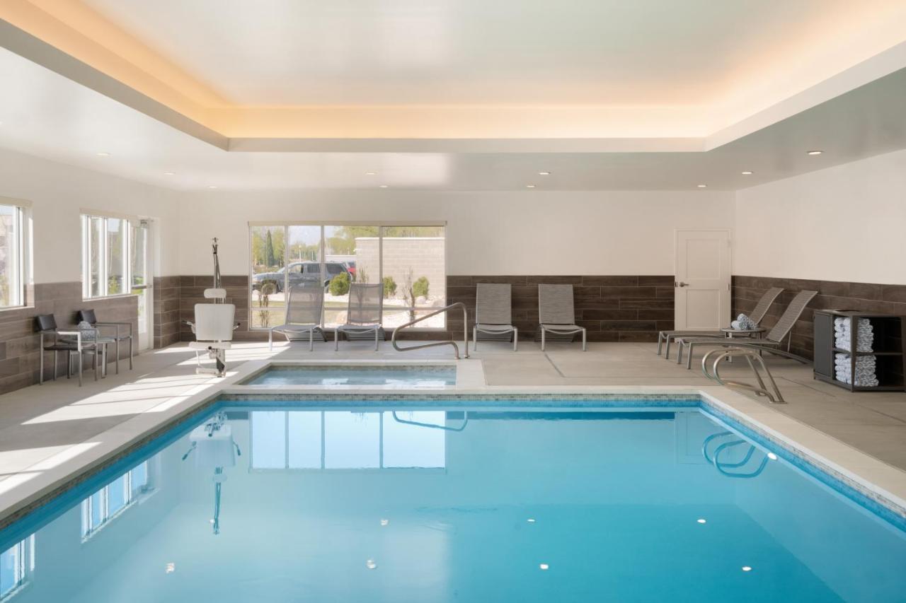 Towneplace Suites By Marriott ローガン エクステリア 写真