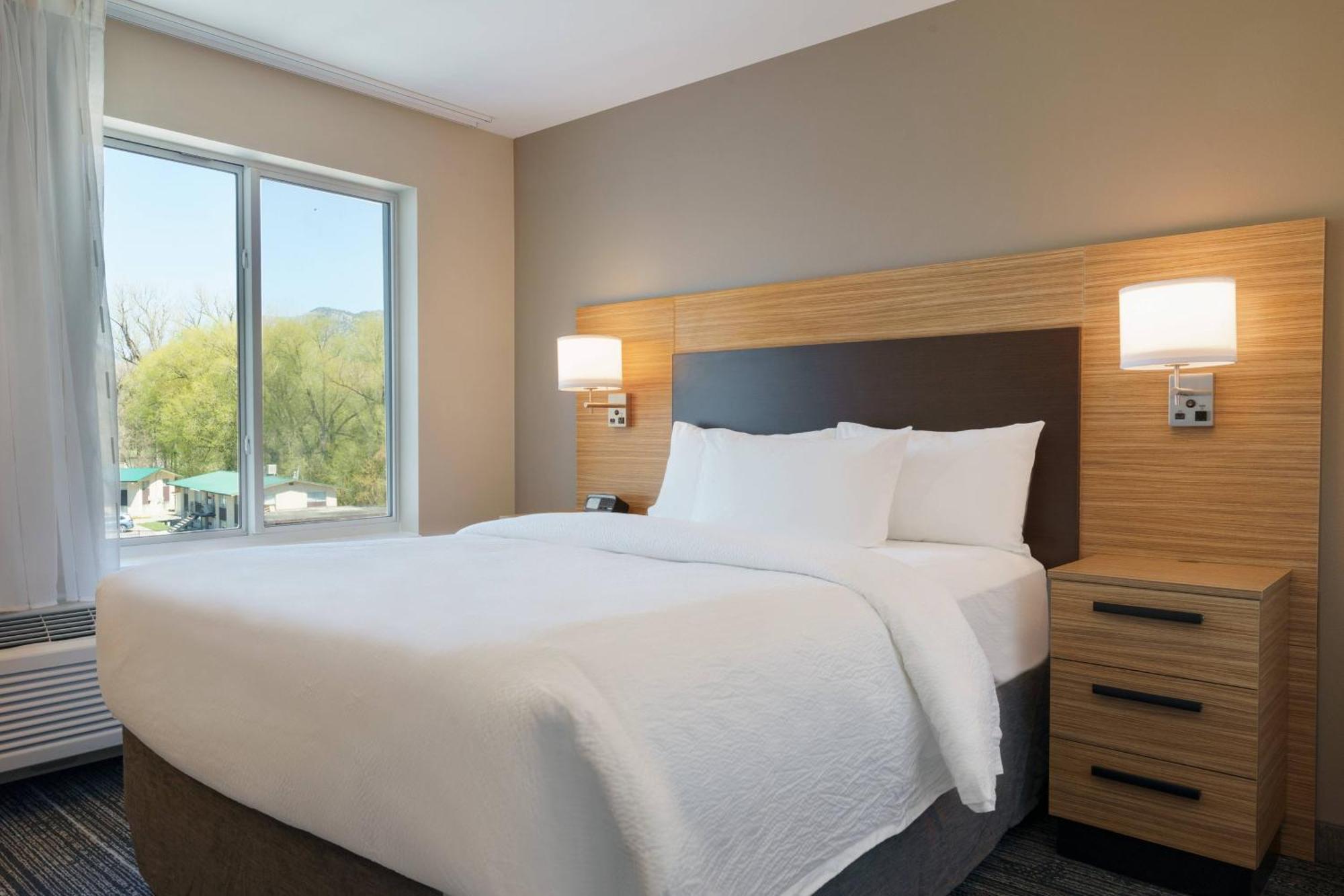 Towneplace Suites By Marriott ローガン エクステリア 写真